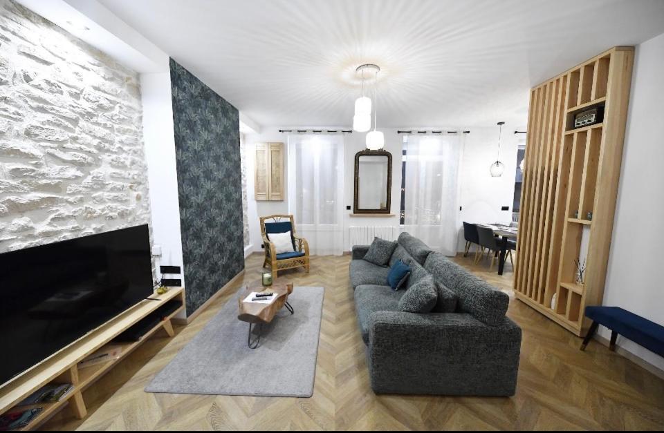 Carnot Place Bourgoin-Jallieu Esterno foto